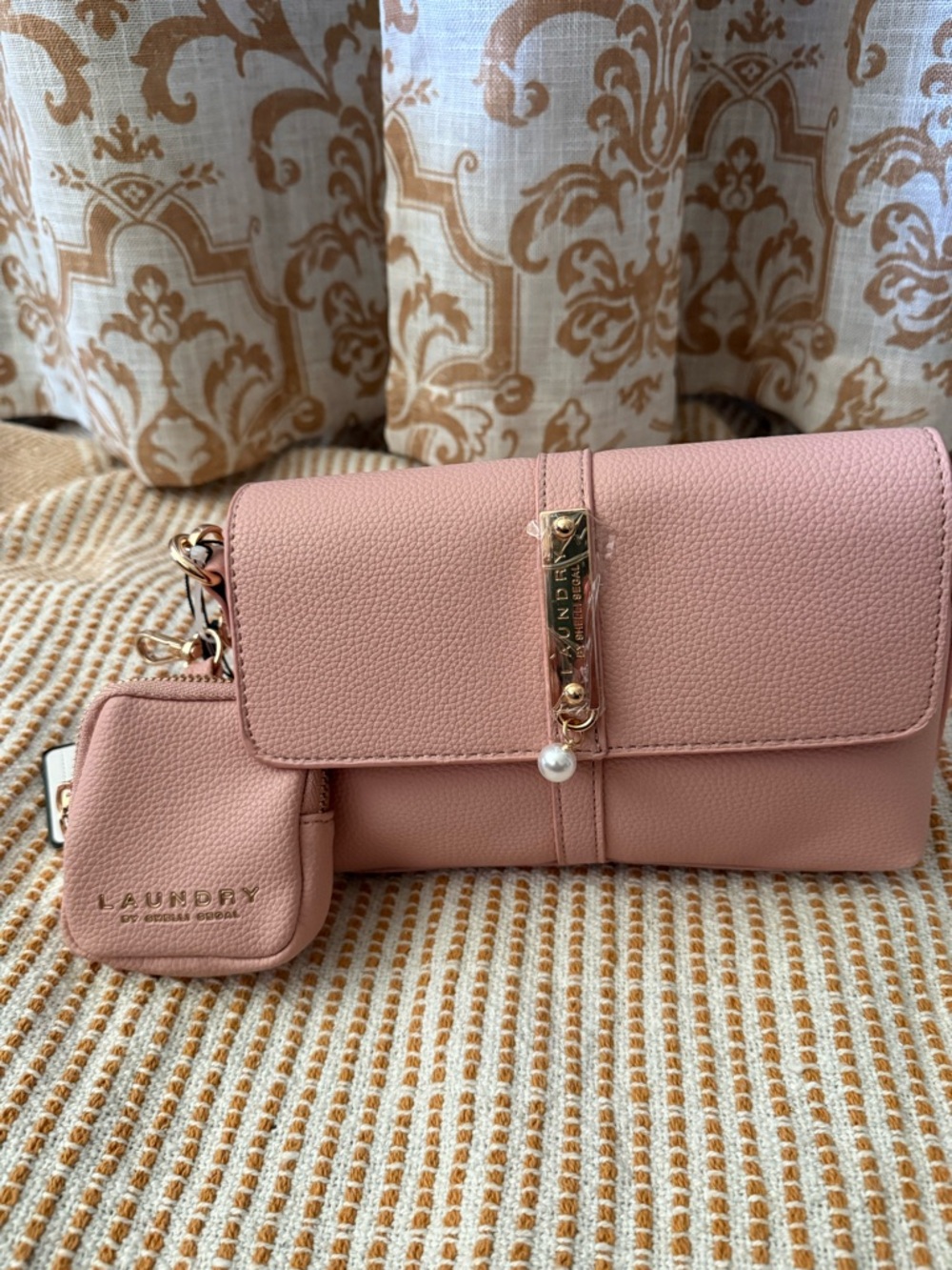 Laundry by Shelli Segal Blush Pink Crossbody Bag - Picture 2 of 7